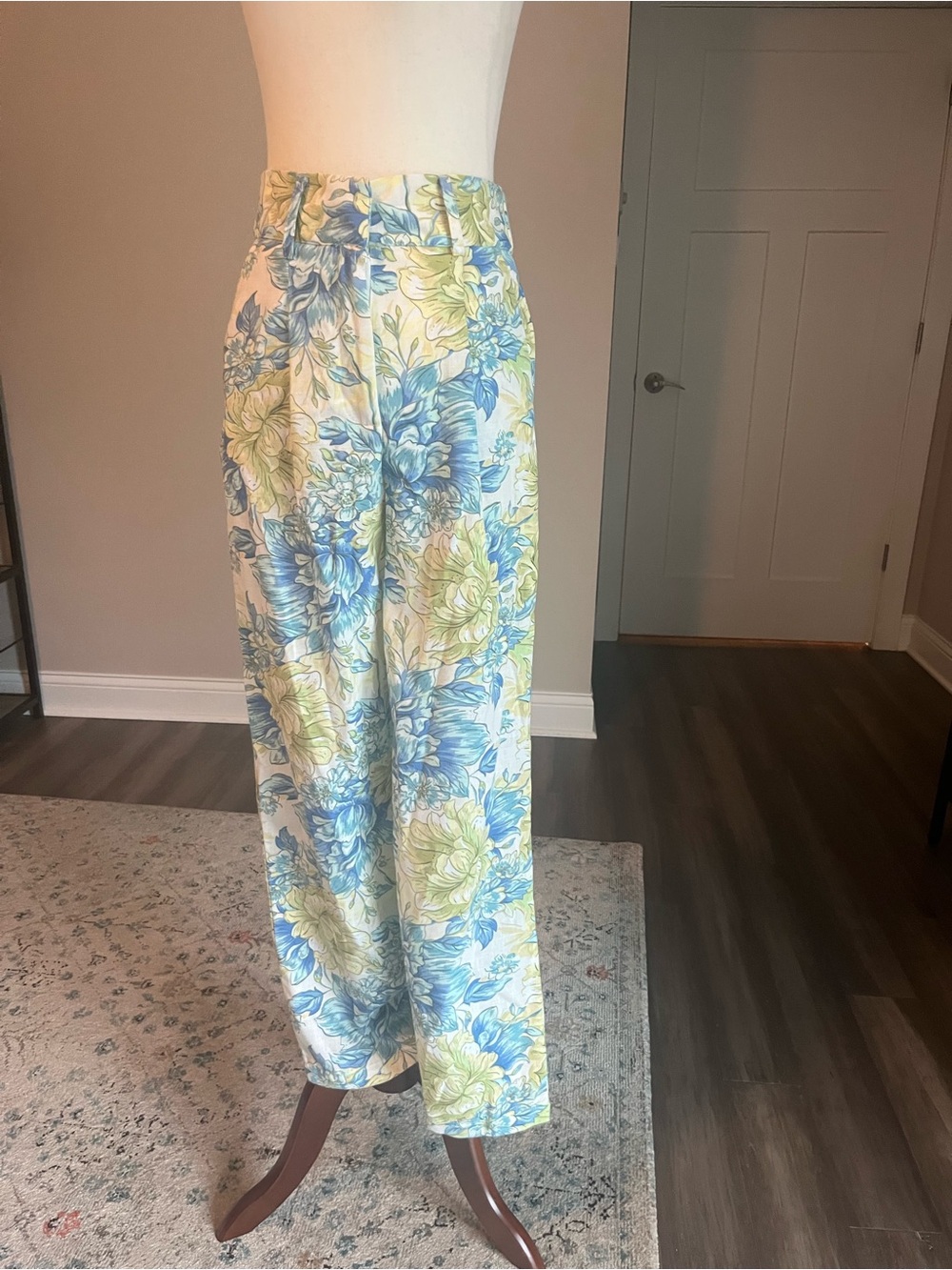 Coastal Grandma Lightweight Floral Trousers